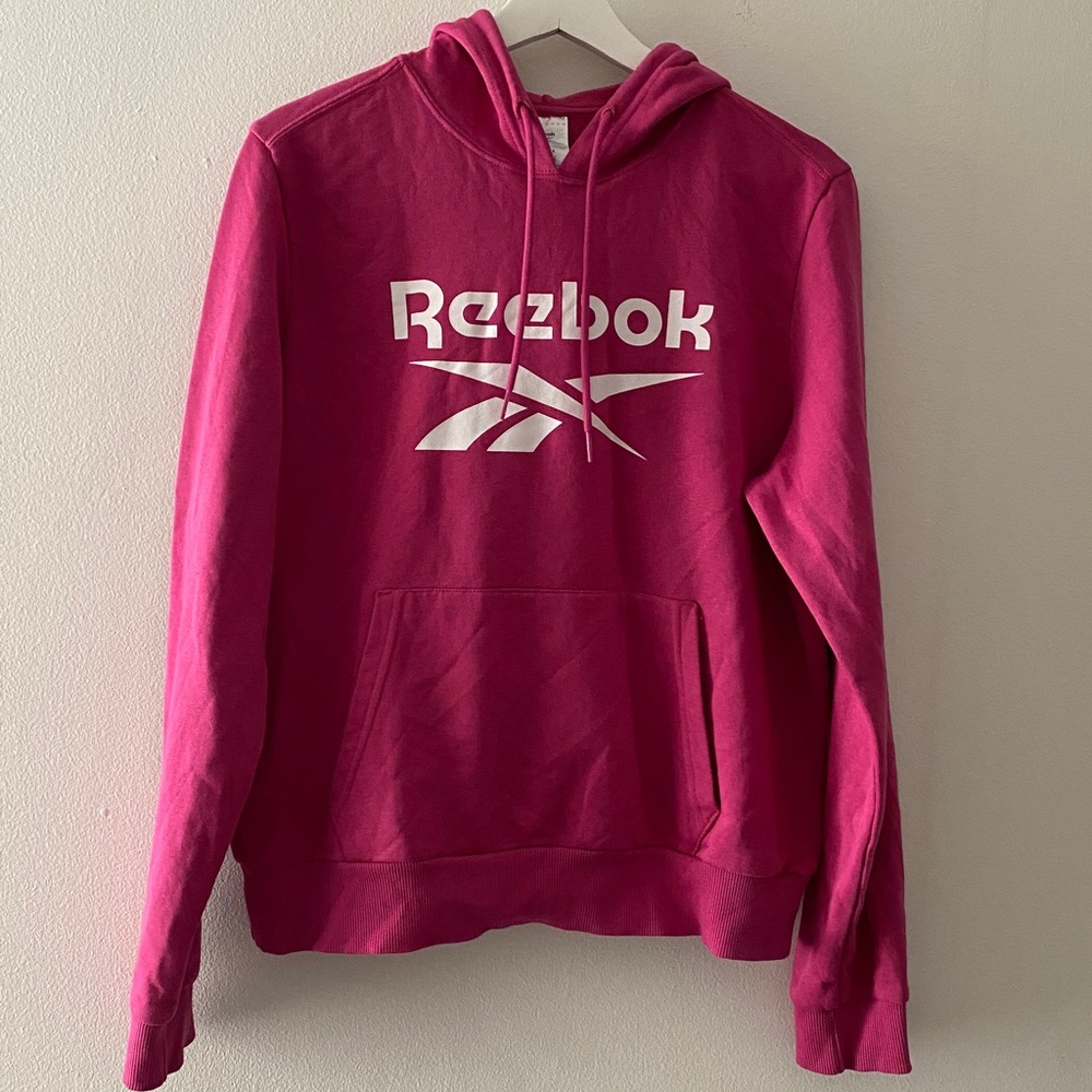 Reebok Women's Magenta Logo Pullover Hoodie size M